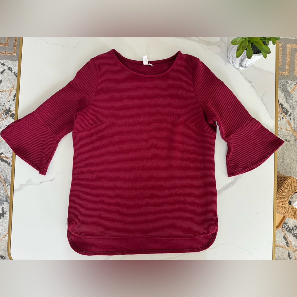 Burgundy Flared 3/4 Sleeve Blouse Medium